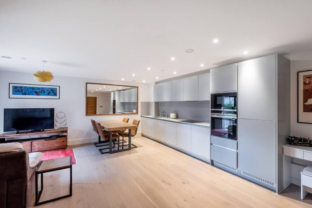 런던 Stylish 2 Bed 2 Bath In Highgate & Free Parking 아파트 외부 사진
